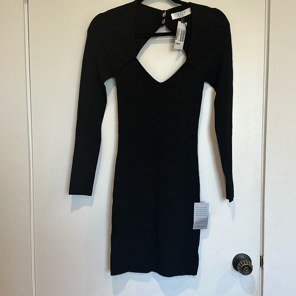 ASTR the Label - Black ribbed knit long sleeve dress in size small